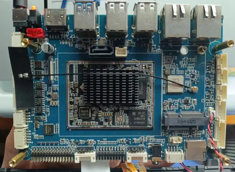 IDO-EVB3568-V1 board image 2